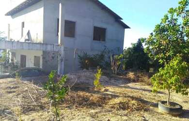 Imagem: A casa em condomínio possui 3 Dormitórios, 1 Banheiro, 5 Vagas