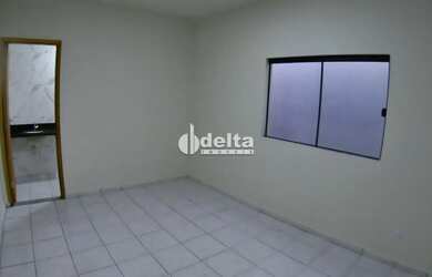 Imagem 13: Casa disponível para venda no bairro Nossa Senhora das Graças em Uberlândia...