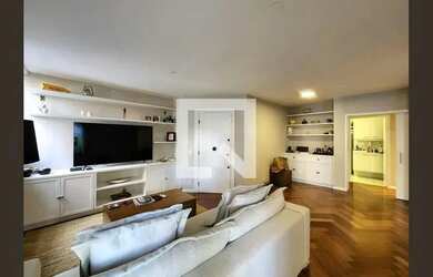 Imagem: O apartamento possui 2 Dormitórios, 4 Banheiros, 2 Vagas na