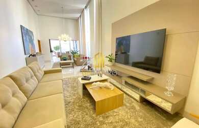 Imagem: A casa possui 4 Dormitórios, 3 Banheiros, 2 Vagas na garagem