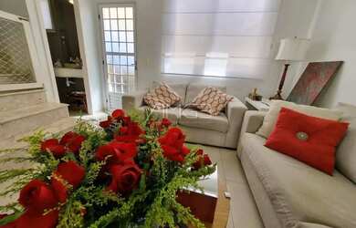 Imagem: A casa em condomínio possui 3 Dormitórios, 4 Banheiros, 2