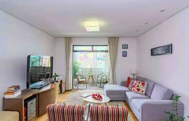 Imagem: O apartamento possui 3 Dormitórios, 2 Banheiros, 2 Vagas na