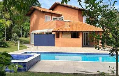 Imagem: A casa em condomínio possui 3 Dormitórios, 4 Banheiros, 5