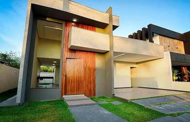 Imagem: A casa em condomínio e possui 3 Dormitórios, Suítes, 4 Banheiros