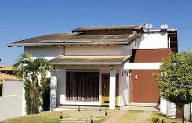 Imagem: A casa em condomínio possui 4 Dormitórios, 4 Banheiros, 4