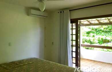 Imagem: A casa possui 3 Dormitórios, 5 Banheiros, 3 Vagas na garagem