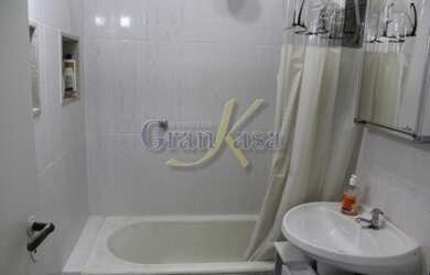 Imagem 7: Juntinho Avenida Atlântica , quadrissima praia