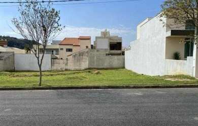 Imagem: O terreno possui 300m² de Área e está localizado em Vila