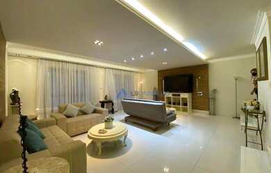 Imagem: O apartamento possui 4 Dormitórios, 5 Banheiros, 3 Vagas na