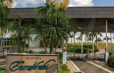 Imagem: O terreno possui 1.400m² de Área, Imóvel novo e está localizado