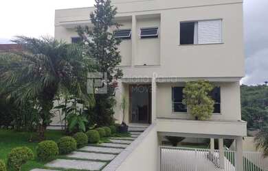 Imagem: A casa em condomínio possui 3 Dormitórios, 5 Banheiros, 5