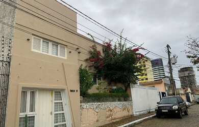 Imagem: O depósito possui 1 Vaga na garagem, 287m² de Área e está