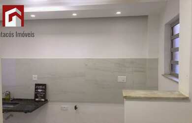 Imagem: O apartamento possui 3 Dormitórios, 1 Banheiro, 1 Vaga na garagem