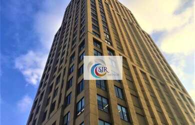 Imagem: O depósito possui 5 Vagas na garagem, 1.985m² de Área e