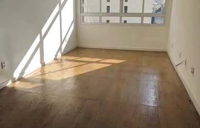 Imagem: O apartamento possui 2 Dormitórios, 1 Banheiro, 100m² de Área