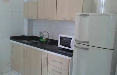 Imagem: O apartamento possui 2 Dormitórios, 1 Banheiro, 1 Vaga na garagem