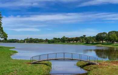 Imagem: A casa possui 2 Dormitórios, 1 Banheiro, 5 Vagas na garagem