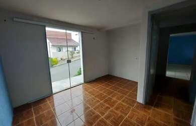 Imagem: A casa possui 2 Dormitórios, 1 Banheiro e está localizado