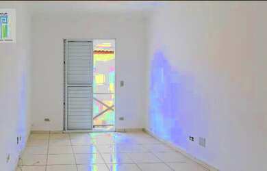 Imagem: A casa possui 2 Dormitórios, 2 Banheiros, 1 Vaga na garagem