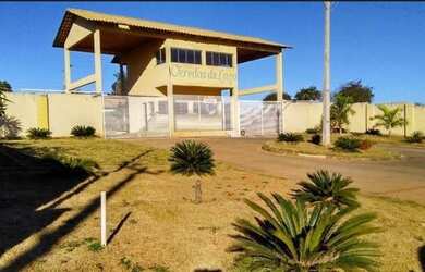 Imagem: CASA TERREA CONDOMÍNIO DE CHÁCARAS VEREDAS DO LAGO EM TRINDADE