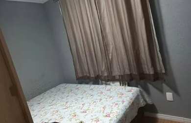 Imagem: O apartamento possui 2 Dormitórios, 1 Banheiro, 1 Vaga na garagem