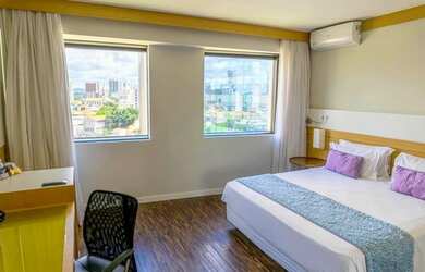 Imagem: O studio para alugar possui 1 Dormitório, 1 Banheiro, 1 Vaga