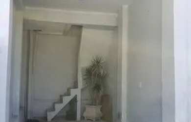 Imagem: A kitnet possui 1 Dormitório, 1 Banheiro, 1 Vaga na garagem