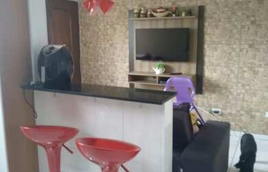 Imagem: O apartamento possui 2 Dormitórios, 1 Banheiro, 1 Vaga na garagem