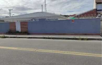 Imagem: A casa possui 3 Dormitórios, 1 Banheiro, 130m² de Área e