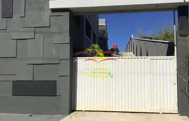 Imagem: O depósito possui 240m² de Área e está localizado em Flamengo