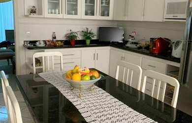 Imagem: A casa em condomínio possui 3 Dormitórios, 5 Banheiros, 3