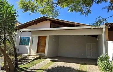 Imagem: A casa em condomínio possui 3 Dormitórios, 1 Banheiro, 180m²