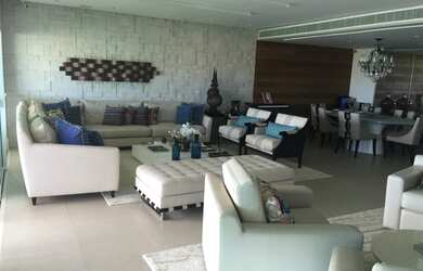 Imagem 6: Condomínio Royal Green. Varanda, 338m² de Área, 3 Vagas na garageme4...