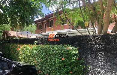 Imagem: A casa em condomínio possui 5 Dormitórios, 4 Banheiros, 5