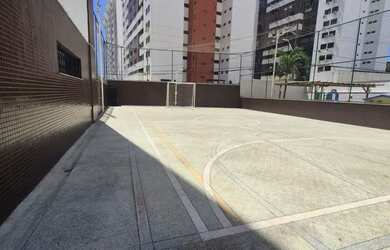 Imagem 6: Imóvel para venda possui 136 metros quadrados com 4 quartos em Pituba...