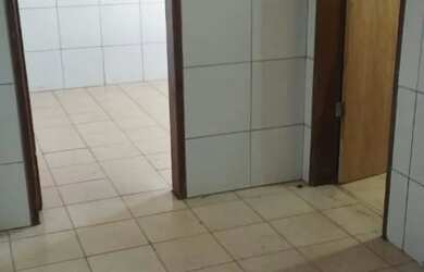 Imagem: A kitnet possui 1 Dormitório, 1 Banheiro e está localizado