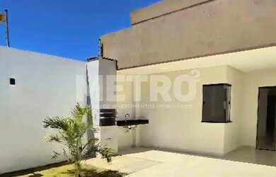 Imagem: A casa possui 2 Dormitórios, 2 Banheiros, 110m² de Área e