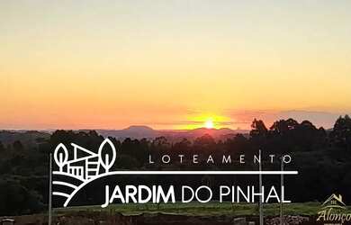 Imagem: O terreno possui 376m² de Área e está localizado em Nova