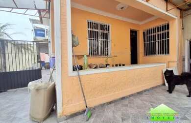 Imagem: A casa possui 2 Dormitórios, 1 Banheiro, 1 Vaga na garagem