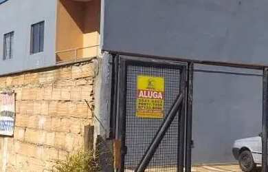 Imagem: A casa possui 3 Dormitórios, 2 Banheiros, 1 Vaga na garagem