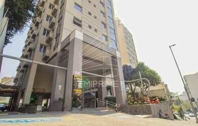 Imagem: O depósito possui 1 Vaga na garagem e 32m² de Área e está