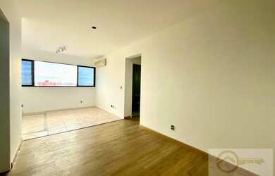 Imagem 5: Apartamento para Venda em Porto Alegre, Santana, 3 dormitórios, 1 suíte, 2 banheiros, 2 va