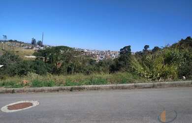 Imagem: O terreno possui 275m² de Área e está localizado em Cidade