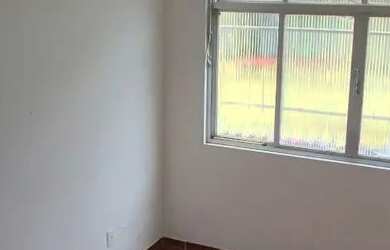 Imagem: O apartamento possui 2 Dormitórios e 1 Banheiro e está localizado