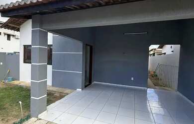 Imagem: A casa em condomínio para alugar possui 3 Dormitórios, 2 Banheiros