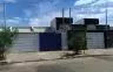 Imagem: A casa possui 2 Dormitórios, 2 Banheiros, 1 Vaga na garagem