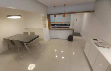 Imagem: O apartamento possui 2 Dormitórios, 2 Banheiros, 106m² de