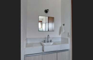 Imagem 16: Linda casa em condominio frente mar em Manguinhos