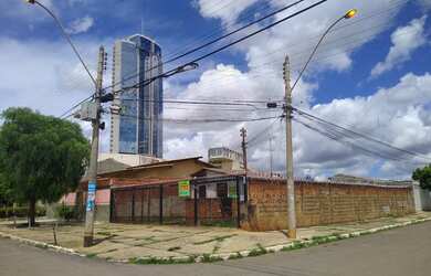 Imagem 4: Vendo lote 301 m2 de esquina duas frentes projeção quatro pavimentos ao lado JK Shopping