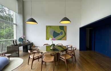 Imagem: O apartamento possui 3 Dormitórios, 5 Banheiros, 4 Vagas na